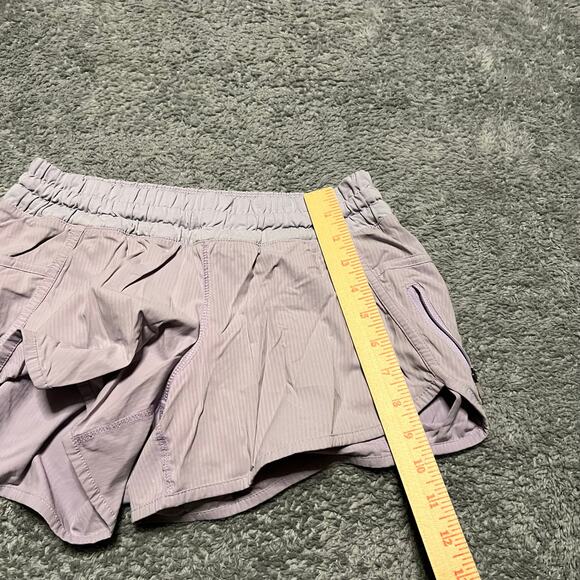Lululemon Shorts Womens 4 Lilac Purple Running Active - Picture 6 of 6